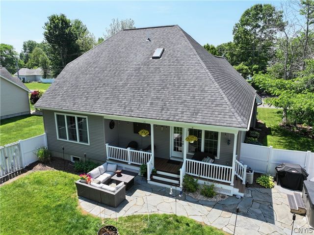 5 Elizabeth Street, Oswego, NY 13126