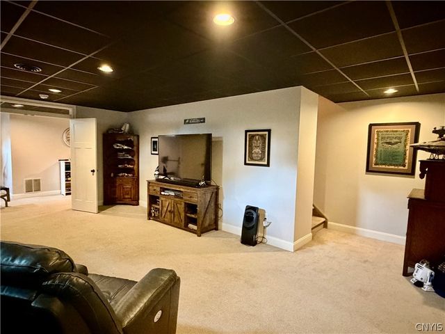 5 Elizabeth Street, Oswego, NY 13126