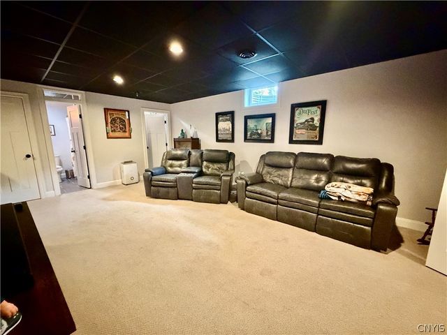 5 Elizabeth Street, Oswego, NY 13126