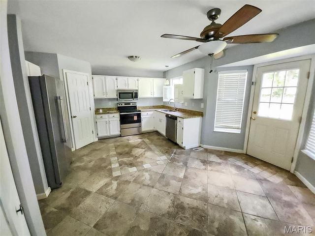 58 Fawn Oaks Drive, O'fallon, MO 63366