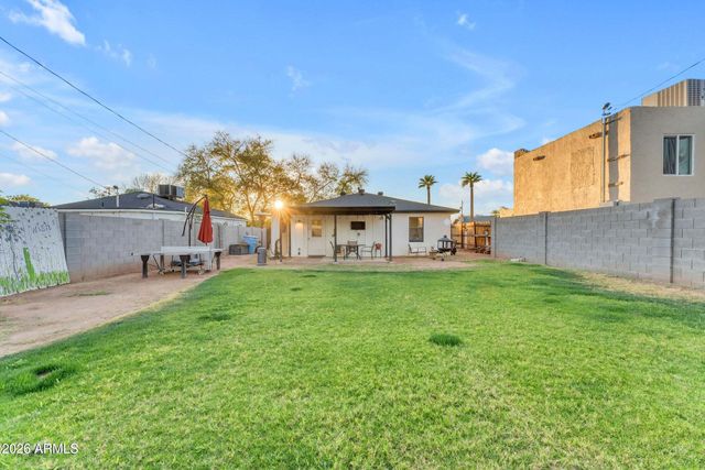 2209 N 23rd Street, Phoenix, AZ 85006