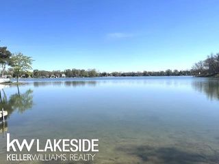 1576 Bayview St Street, Lake Orion, MI 48362