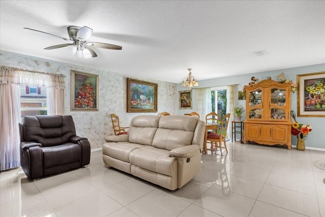 104 VERDI STREET, Davenport, FL 33896
