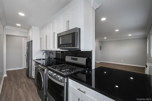 407 East Main Street 407-5B, Bay Shore, NY 11706