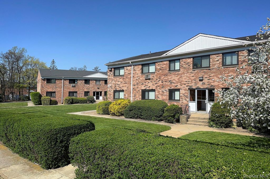 407 East Main Street 407-5B, Bay Shore, NY 11706