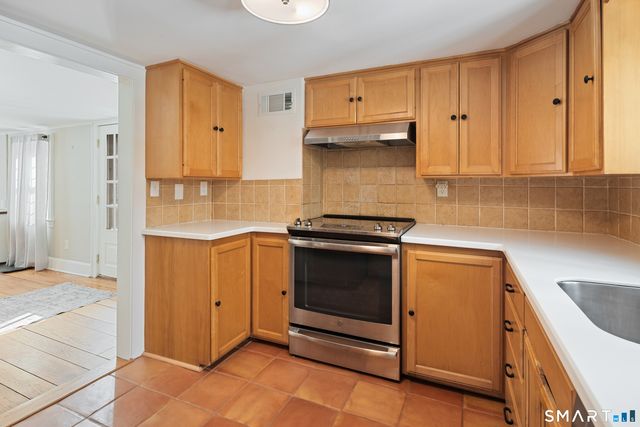 141 Maple Tree Hill Road, Oxford, CT 06478