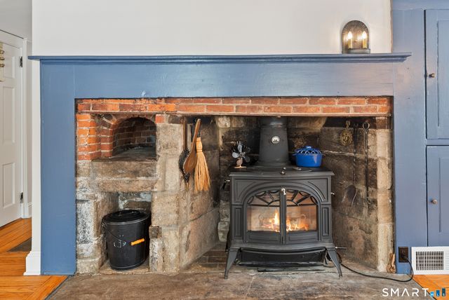 141 Maple Tree Hill Road, Oxford, CT 06478