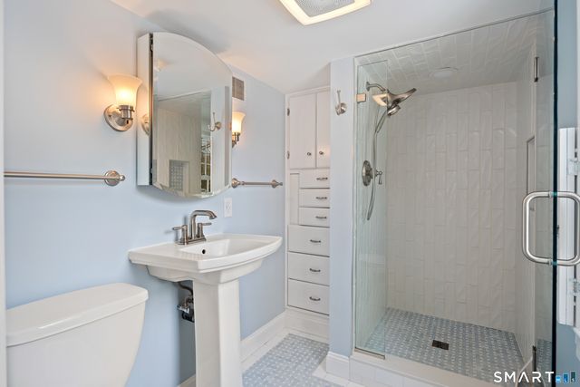 141 Maple Tree Hill Road, Oxford, CT 06478