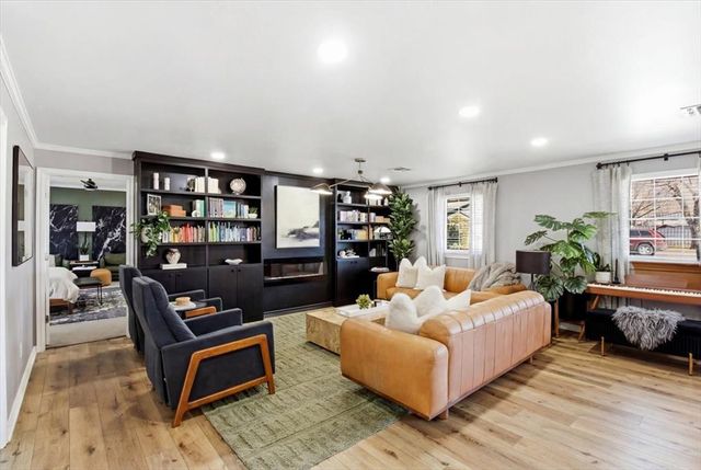 401 N Stephens Street, Hobart, OK 73651