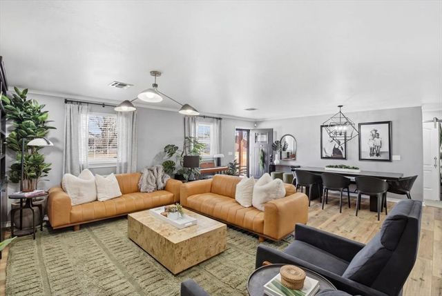 401 N Stephens Street, Hobart, OK 73651