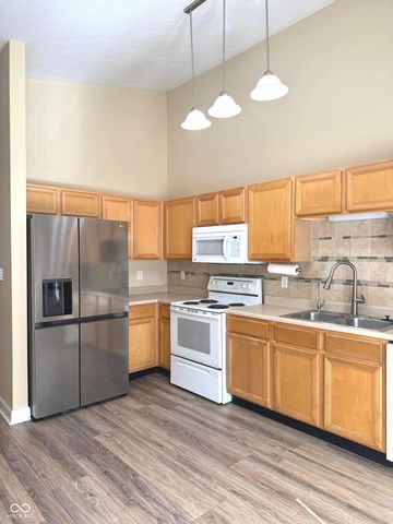 11018 Waterfield Lane, Indianapolis, IN 46235