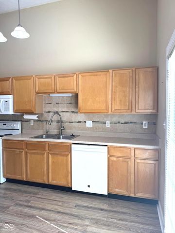 11018 Waterfield Lane, Indianapolis, IN 46235