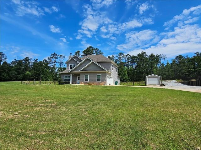 1076 Cummings Road, Smiths Station, AL 36877