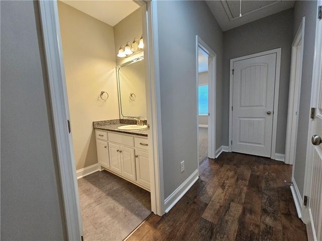 1076 Cummings Road, Smiths Station, AL 36877