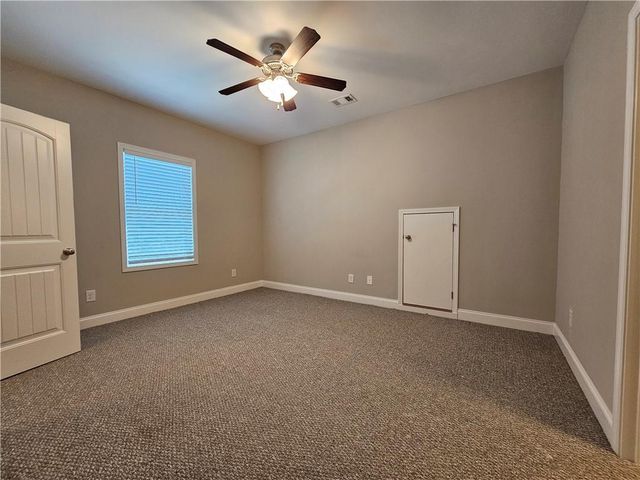 1076 Cummings Road, Smiths Station, AL 36877