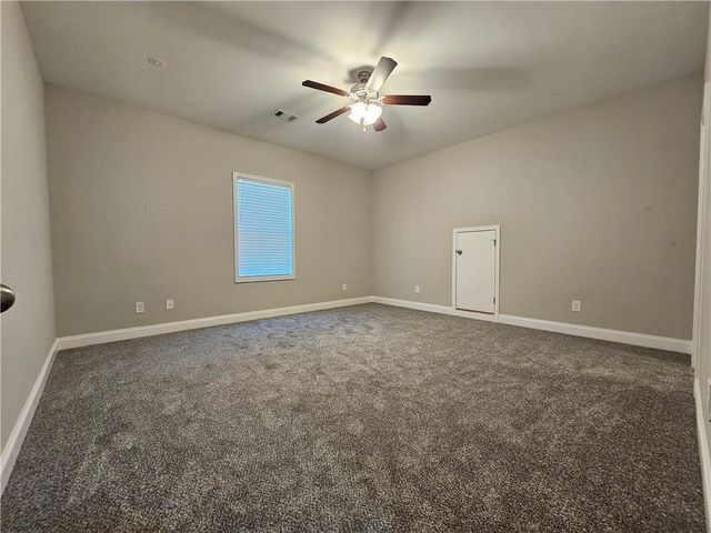 1076 Cummings Road, Smiths Station, AL 36877