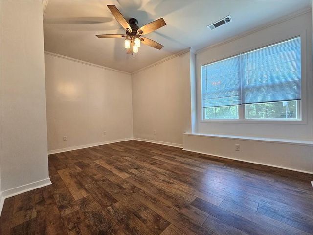 1076 Cummings Road, Smiths Station, AL 36877