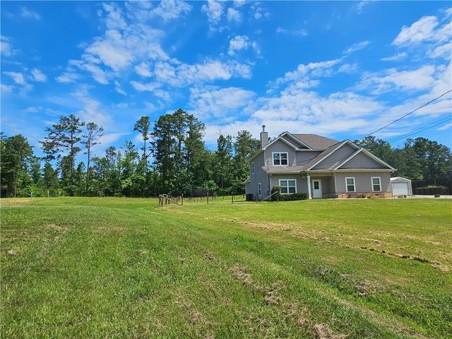 1076 Cummings Road, Smiths Station, AL 36877