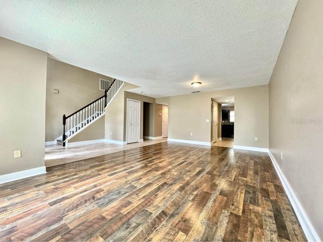 800 CLEAR BROOK COURT, Fruitland Park, FL 34731