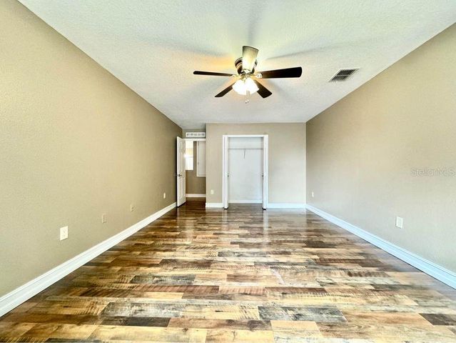 800 CLEAR BROOK COURT, Fruitland Park, FL 34731