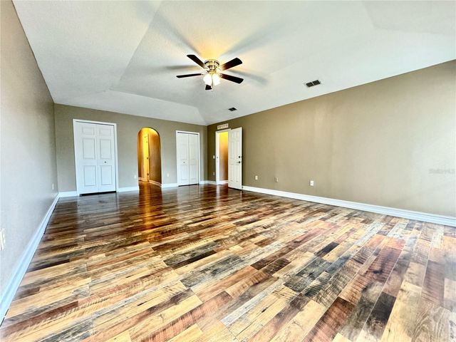 800 CLEAR BROOK COURT, Fruitland Park, FL 34731