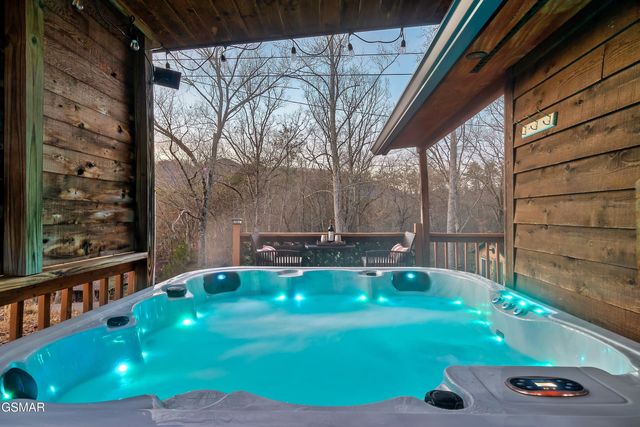 720 Timberlake Drive, Sevierville, TN 37862
