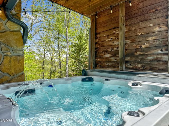 720 Timberlake Drive, Sevierville, TN 37862
