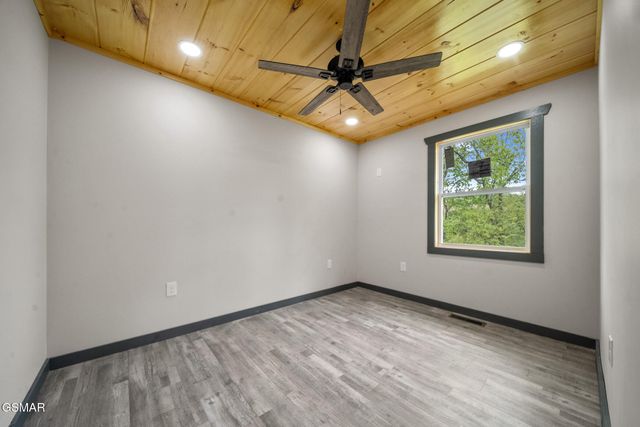 720 Timberlake Drive, Sevierville, TN 37862