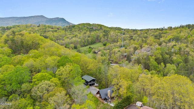 720 Timberlake Drive, Sevierville, TN 37862