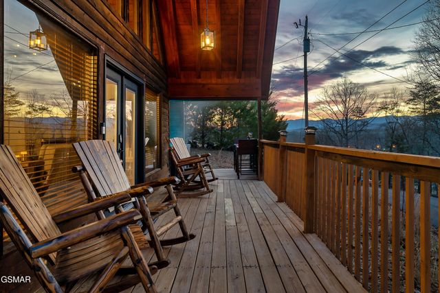 720 Timberlake Drive, Sevierville, TN 37862
