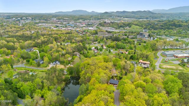 720 Timberlake Drive, Sevierville, TN 37862