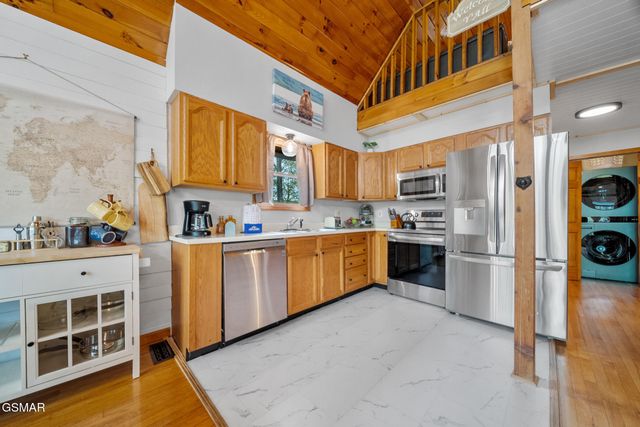 720 Timberlake Drive, Sevierville, TN 37862