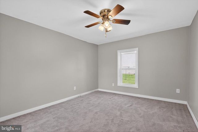 25 MAIN ST, Mcsherrystown, PA 17344