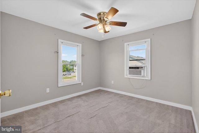 25 MAIN ST, Mcsherrystown, PA 17344