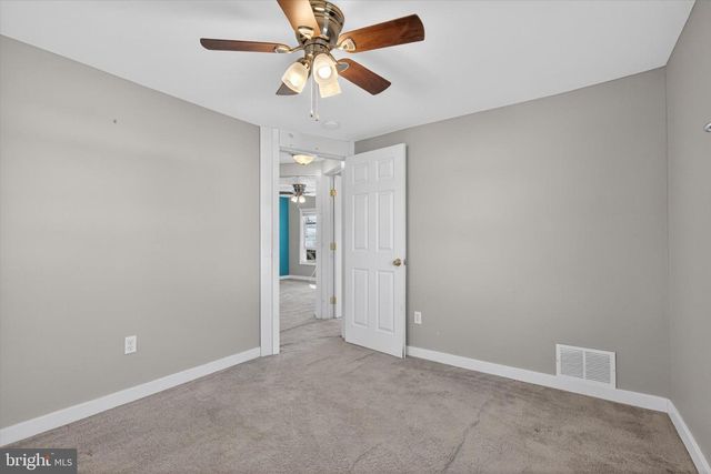 25 MAIN ST, Mcsherrystown, PA 17344