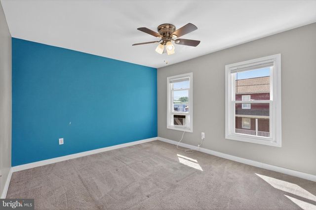 25 MAIN ST, Mcsherrystown, PA 17344