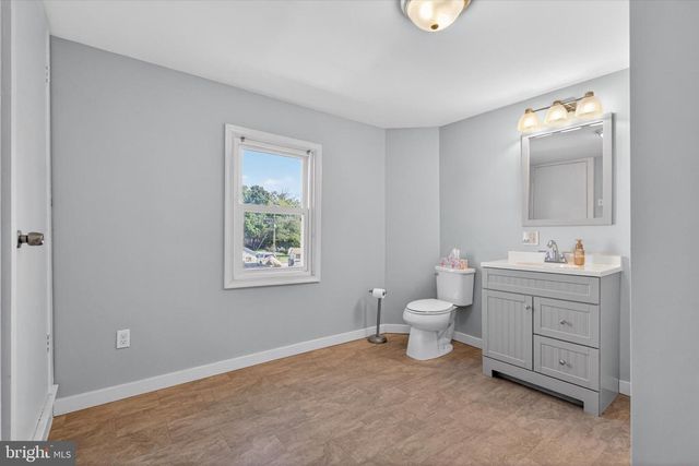 25 MAIN ST, Mcsherrystown, PA 17344