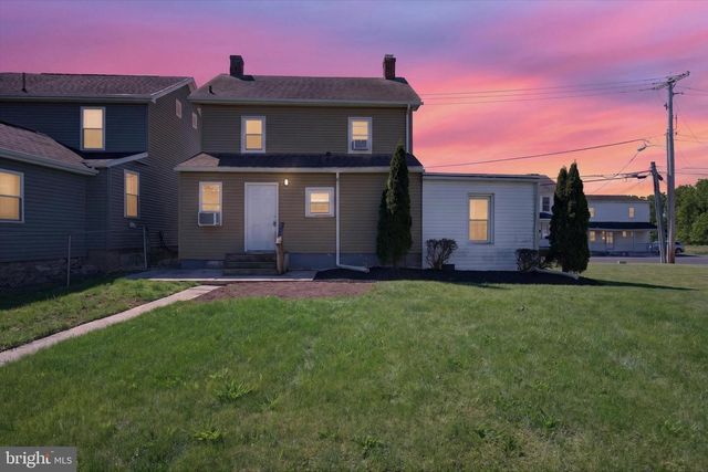 25 MAIN ST, Mcsherrystown, PA 17344