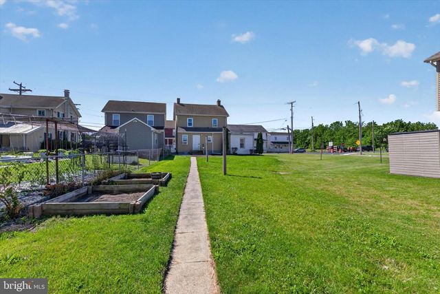 25 MAIN ST, Mcsherrystown, PA 17344