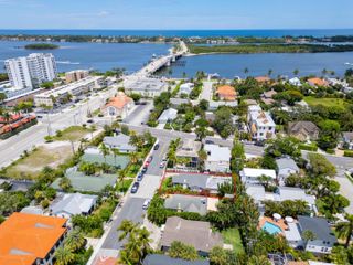 210 Malverne Road, West Palm Beach, FL 33405