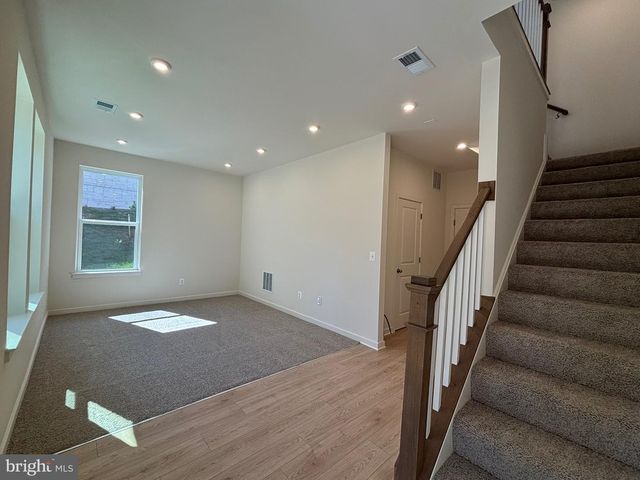 18024 ALICIA AVE, Dumfries, VA 22026