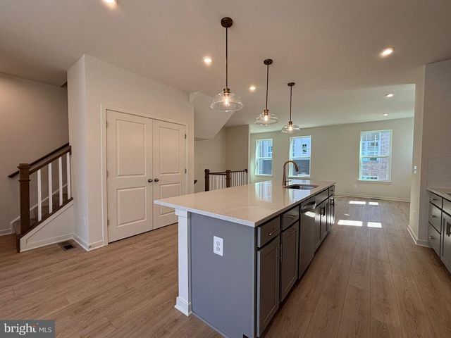 18024 ALICIA AVE, Dumfries, VA 22026