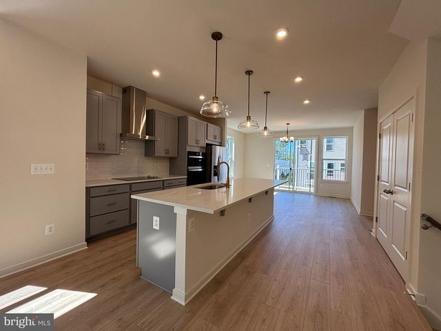 18024 ALICIA AVE, Dumfries, VA 22026