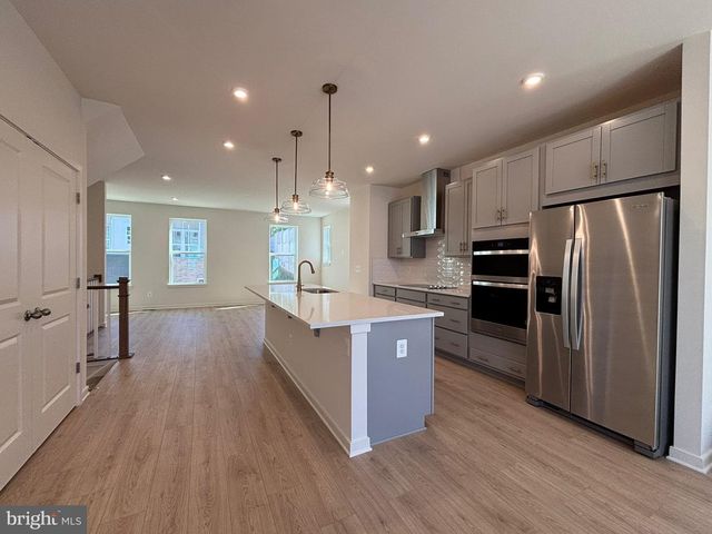 18024 ALICIA AVE, Dumfries, VA 22026