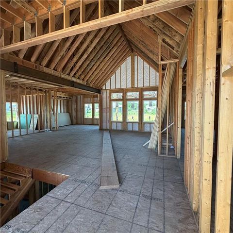 2335 Foxtail Drive, Kearney, MO 64060