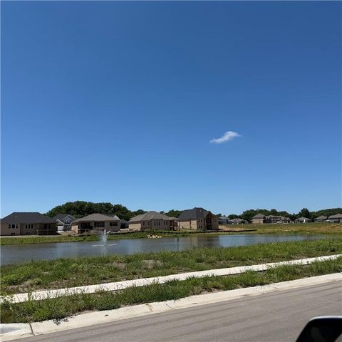 2335 Foxtail Drive, Kearney, MO 64060