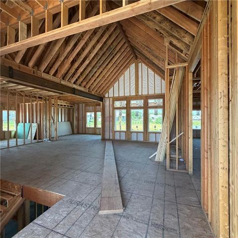 2335 Foxtail Drive, Kearney, MO 64060