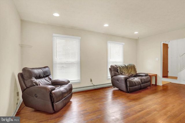 429 N SCENIC RD, Harrisburg, PA 17109