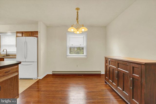 429 N SCENIC RD, Harrisburg, PA 17109