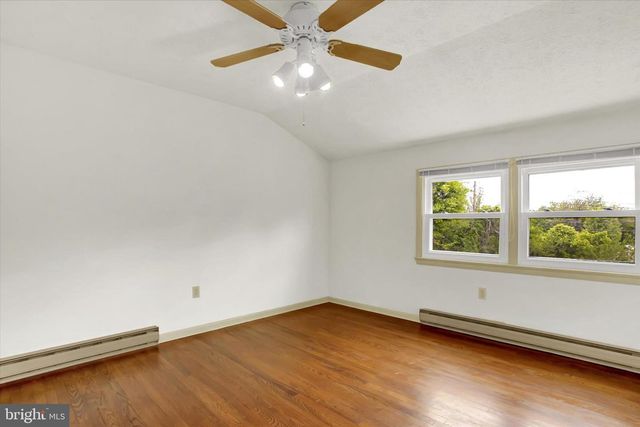 429 N SCENIC RD, Harrisburg, PA 17109